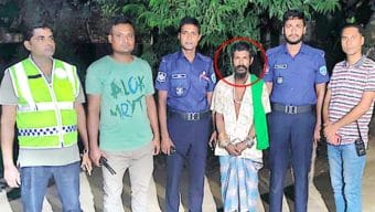 এক বছরের সাজার ভয়ে ফকির বেশে মাজারে মাজারে ৮ বছর!