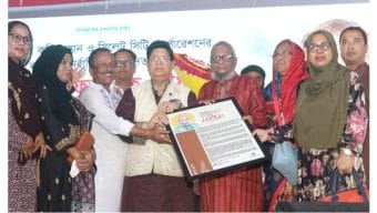মেয়র আরিফুল হক চৌধুরী নগর উন্নয়নে সদা সচেষ্ঠ ছিলেন; পররাষ্ট্রমন্ত্রী