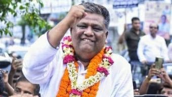 নির্বাচনী প্রতিশ্রুতি বাস্তবায়নে সবার সহযোগীতা চেয়েছেন আনোরুজ্জামান চৌধুরী