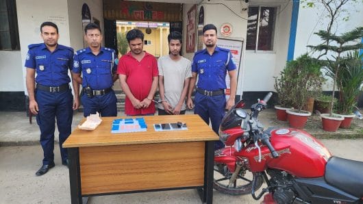 কানাইঘাটে ২ হাজার পিস ইয়াবাসহ ২ মাদক ব্যবসায়ী আটক