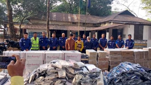 সুনামগঞ্জে পুলিশের অভিযানে কোটি টাকার ভারতীয় পণ্য জব্দ, আটক ৩