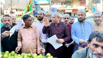 সিলেট জেলা বিএনপির লিফলেট বিতরণ