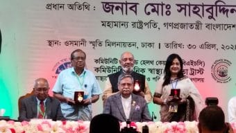 দ্য শেখ হাসিনা ইনিশিয়েটিভ পদক লাভ করেছেন সিলেটের ড. আহমদ আল কবির