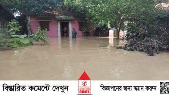 গোমতীর বাঁধ ভেঙে বুড়িচংয়ে ভয়াবহ রূপ নিচ্ছে বন্যা
