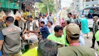 সড়ক-ফুটপাত দখলমুক্ত করতে অ্যাকশনে সিসিক, মালামাল জব্দ
