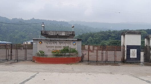 তামাবিল স্থলবন্দরে আমদানি-রপ্তানি বন্ধ