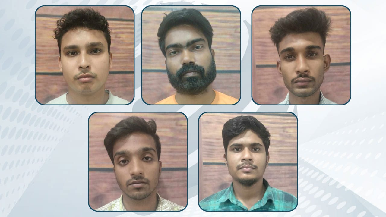 তোফাজ্জল হত্যায় জড়িত ৮ শিক্ষার্থীকে বহিষ্কার