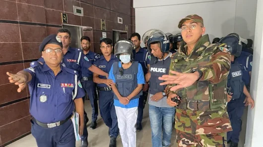 অনুপ্রবেশের চেষ্টা মামলায় অবসরপ্রাপ্ত বিচারপতি শামসুদ্দিন চৌধুরীর জামিন