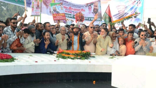 দেশে ফিরলেন যুক্তরাজ্য বিএনপির সভাপতি এম এ মালেক