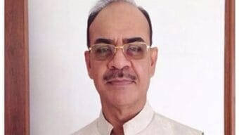 সাবেক বিমানমন্ত্রী ফারুক খান গ্রেপ্তার
