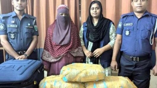 ১০ কেজি গাঁজাসহ নারী মাদক কারবারি আটক
