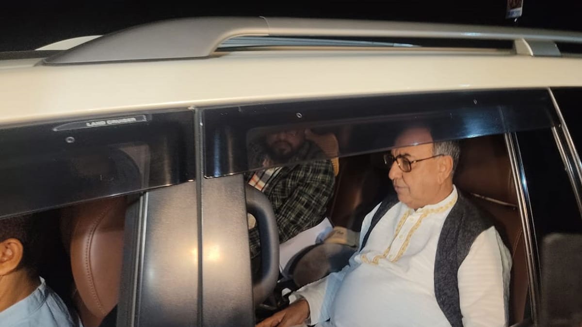 প্রধান উপদেষ্টার সঙ্গে দেখা করতে যমুনায় বিএনপি নেতারা