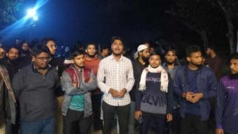রাতে শাবি ক্যাম্পাসে শিক্ষার্থীদের বিক্ষোভ