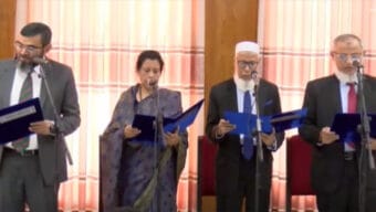শপথ নিলেন সিইসি ও ৪ নির্বাচন কমিশনার