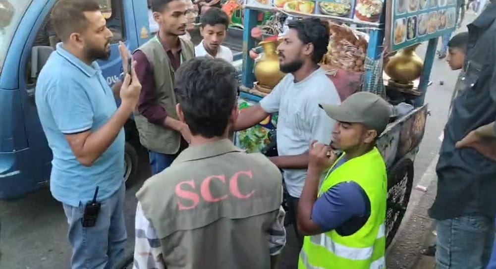 সড়ক হকারমুক্ত করতে সিসিকের তৎপরতা অব্যাহত