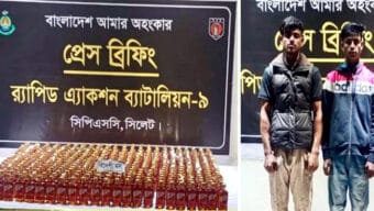সিলেটে ৪৩৪ বোতল বিদেশি মদসহ ২ কারবারি আটক