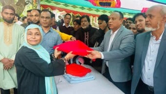 গরীব ও অসহায়দের মধ্যে শীত বস্ত্র বিতরণ করেন : সিদ্দিকুর রহমান ওলি