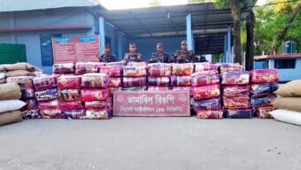 সিলেট সীমান্তে প্রায় সাড়ে ৩ কোটি টাকার চোরাই পণ্য জব্দ