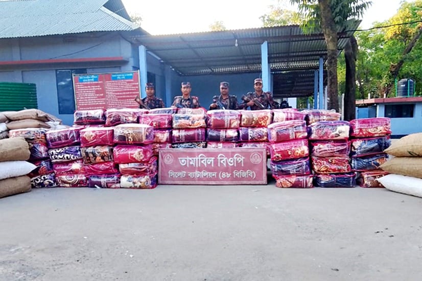 সিলেট সীমান্তে প্রায় সাড়ে ৩ কোটি টাকার চোরাই পণ্য জব্দ