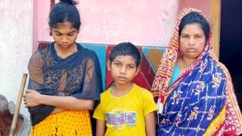 চা শ্রমিক গোপালের পরিবারের আহাজারি কে শুনবে
