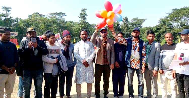 রুস্তমপুর ক্রিকেট বোর্ডের আব্দুল বাতেন তৃতীয় গোল্ডকাপ সমাপনী ক্রিকেট টুর্নামেন্ট উদ্বোধন