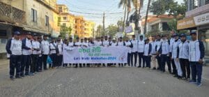 পায়ে হেঁটে ৩৮ কিলোমিটার পথ পাড়ি দিলেন ডা:মঈন উদ্দিন জগিং ক্লাবের সদস্যরা-
