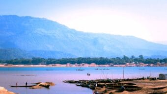 যাদুকাটা নদীতে প্রাণ গেল বালু শ্রমিকের