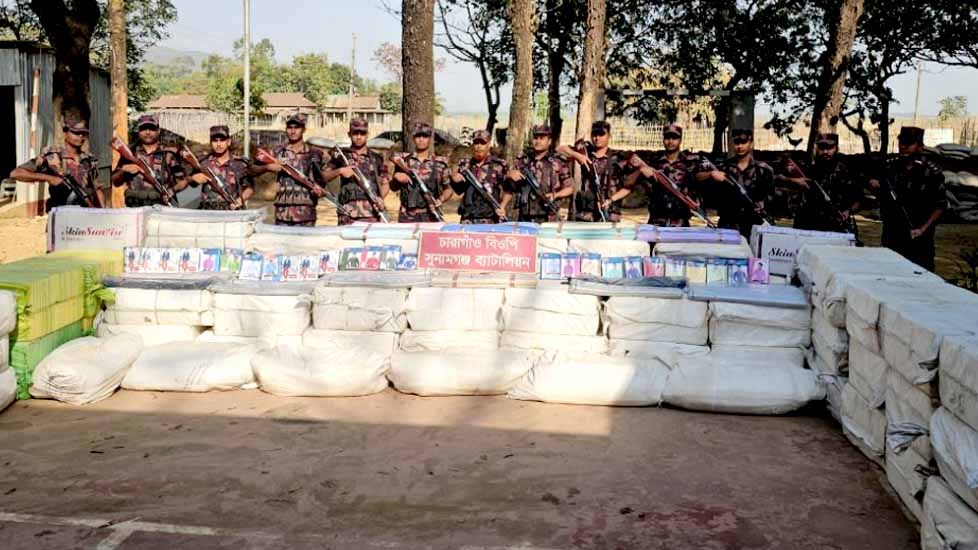 সিলেট সীমান্তে ২ কোটি টাকার ভারতীয় কাপড় জব্দ