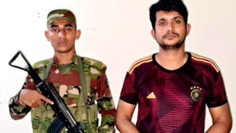 সিলেটে ট্রেনের টিকিট কালোবাজারে, সেনার গোয়েন্দাজালে রেলের কর্মচারী