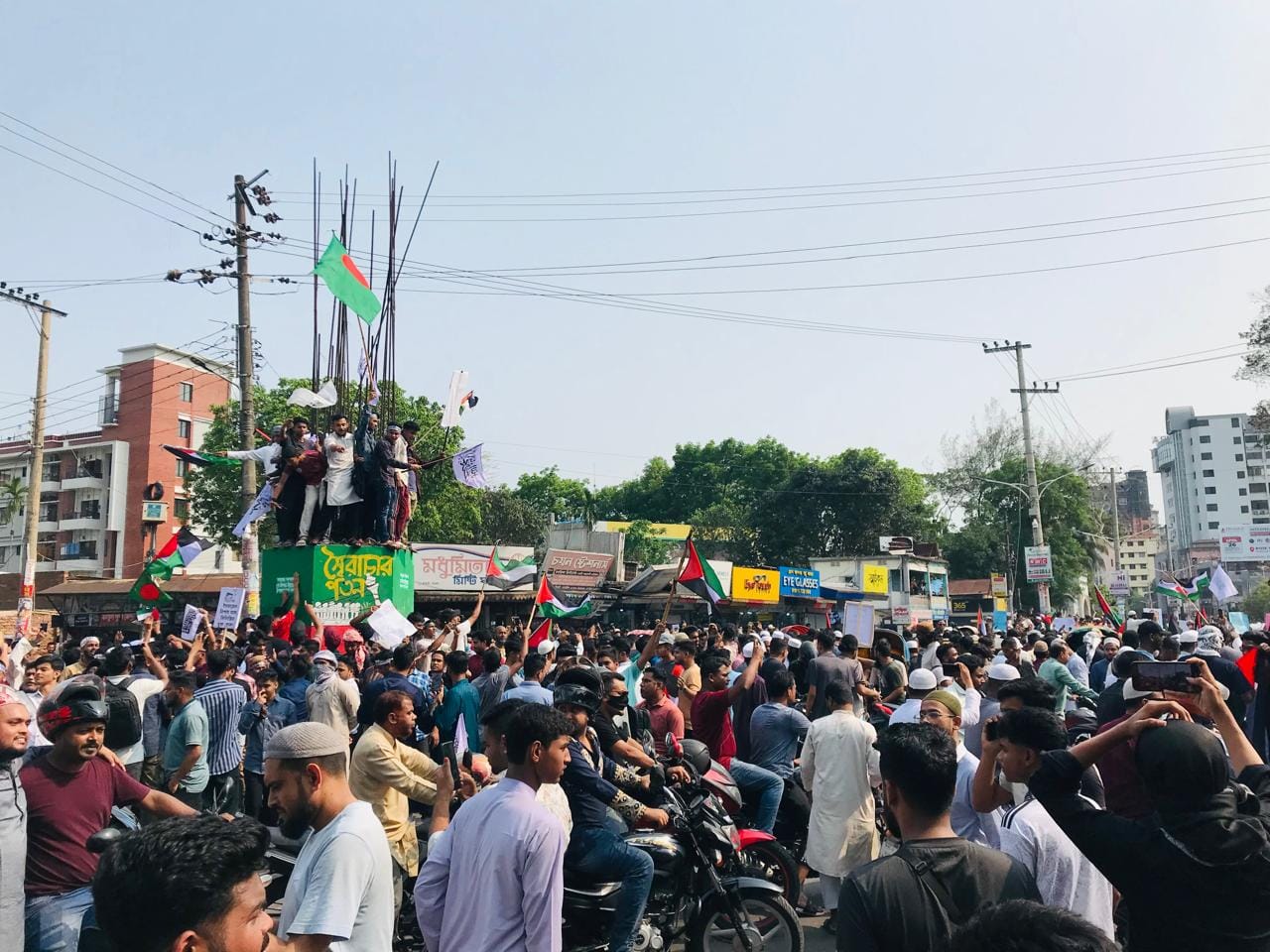 ইসরায়েলের গণহত্যার প্রতিবাদে উত্তাল সিলেট