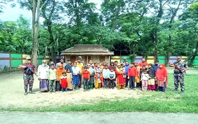 সিলেট সীমান্তে একরাতে ১৫৩ জনকে পুশইন