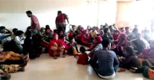 সীমান্ত অতিক্রমের সঙ্গে সঙ্গেই বর্ডার গার্ড বাংলাদেশ (বিজিবি) ওই ১৫৩ জনকে আটক করে।
