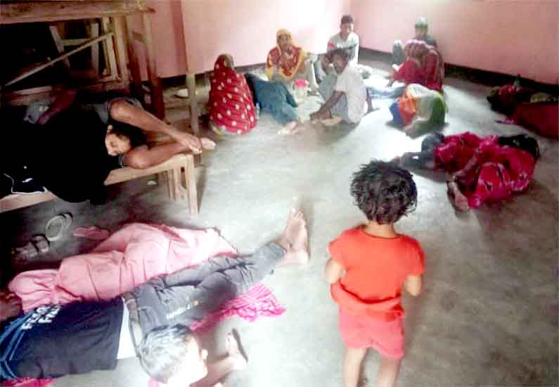 বড়লেখা সীমান্তে নারী ও শিশুসহ ৪৪ জনকে পুশইন করলো বিএসএফ