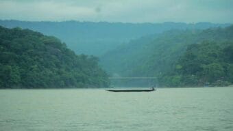 জাফলংয়ে পানিতে পড়ে যুবক নিখোঁজ