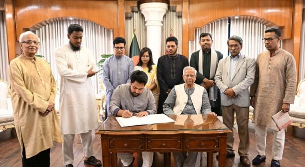 জনরায়ের প্রতি শ্রদ্ধা: জুলাই জাতীয় সনদে এনসিপির ঐতিহাসিক স্বাক্ষর
